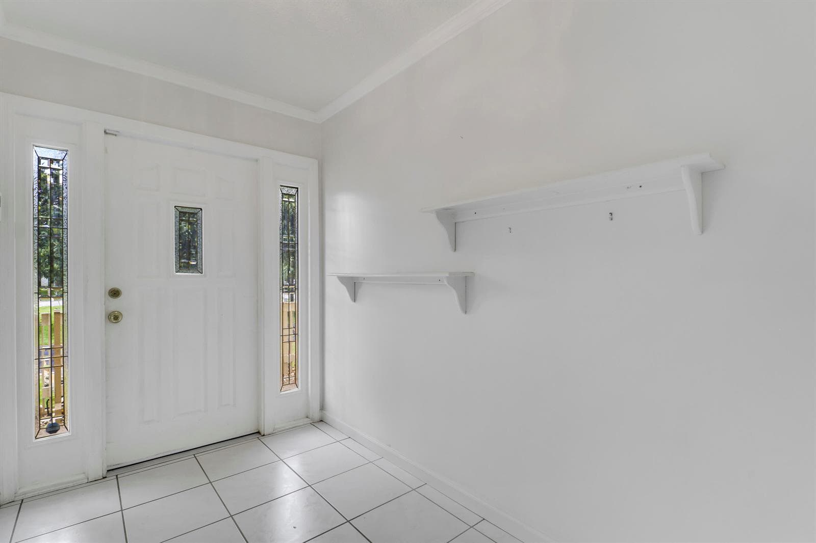6824 Lakeside Road, West Palm Beach, FL 33411 photo 3