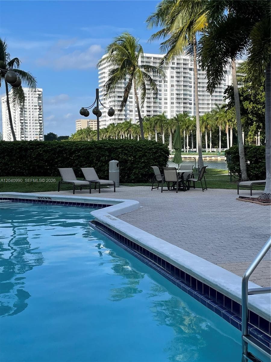 18181 NE 31st ct # 305, Aventura, FL 33160 photo 3