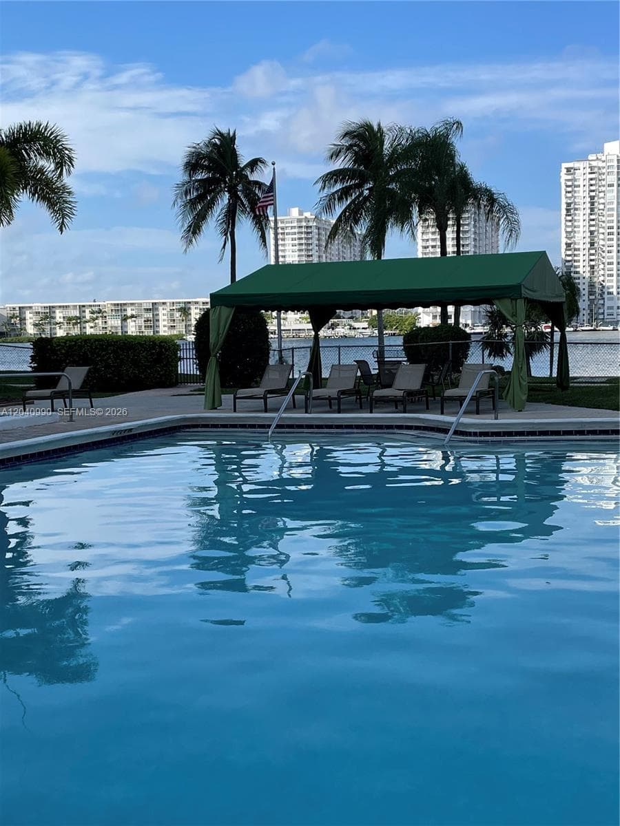 18181 NE 31st ct # 305, Aventura, FL 33160 photo 4