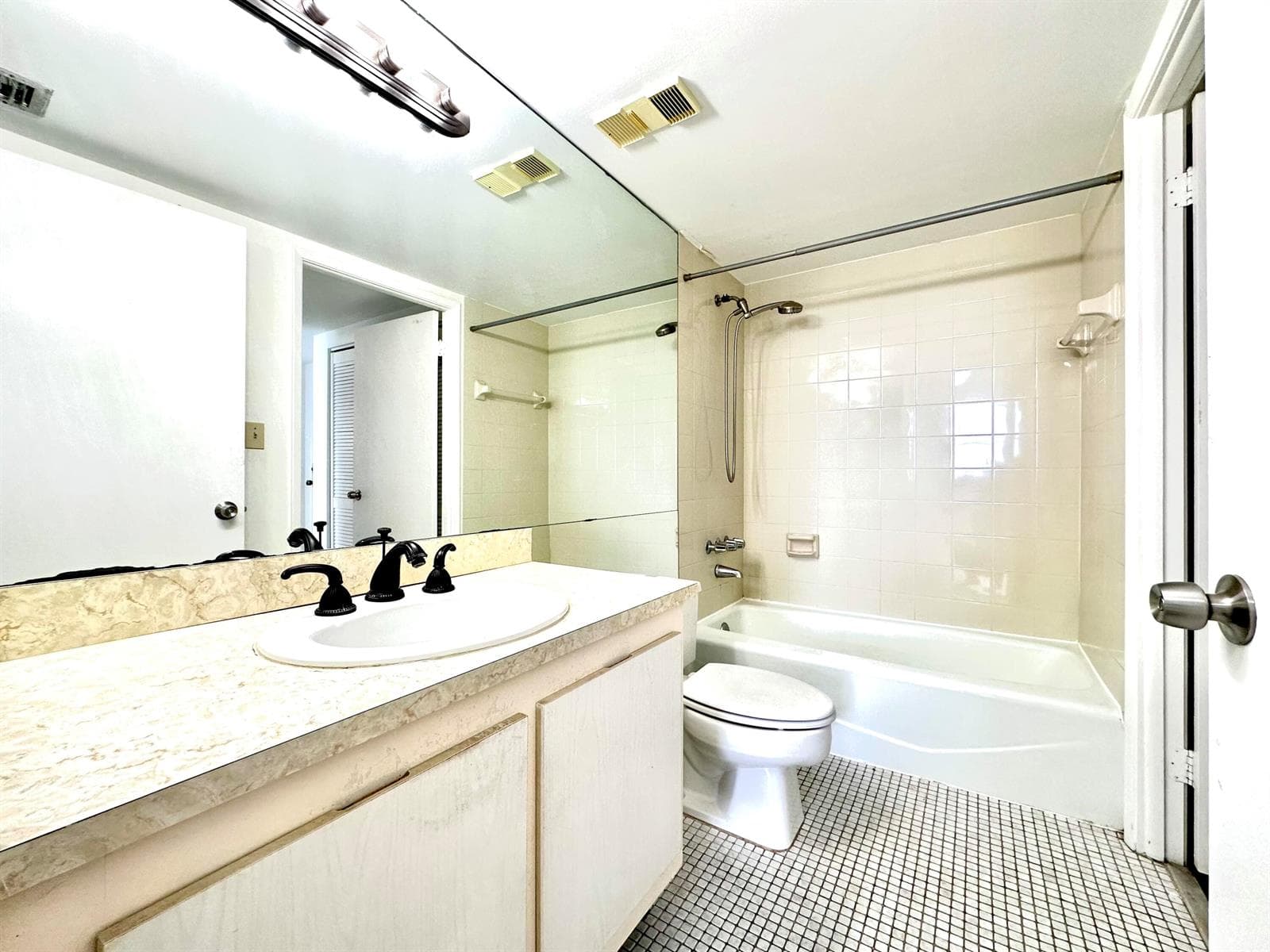 1470 NE 123rd Street # A1010, North Miami, FL 33161 photo 5
