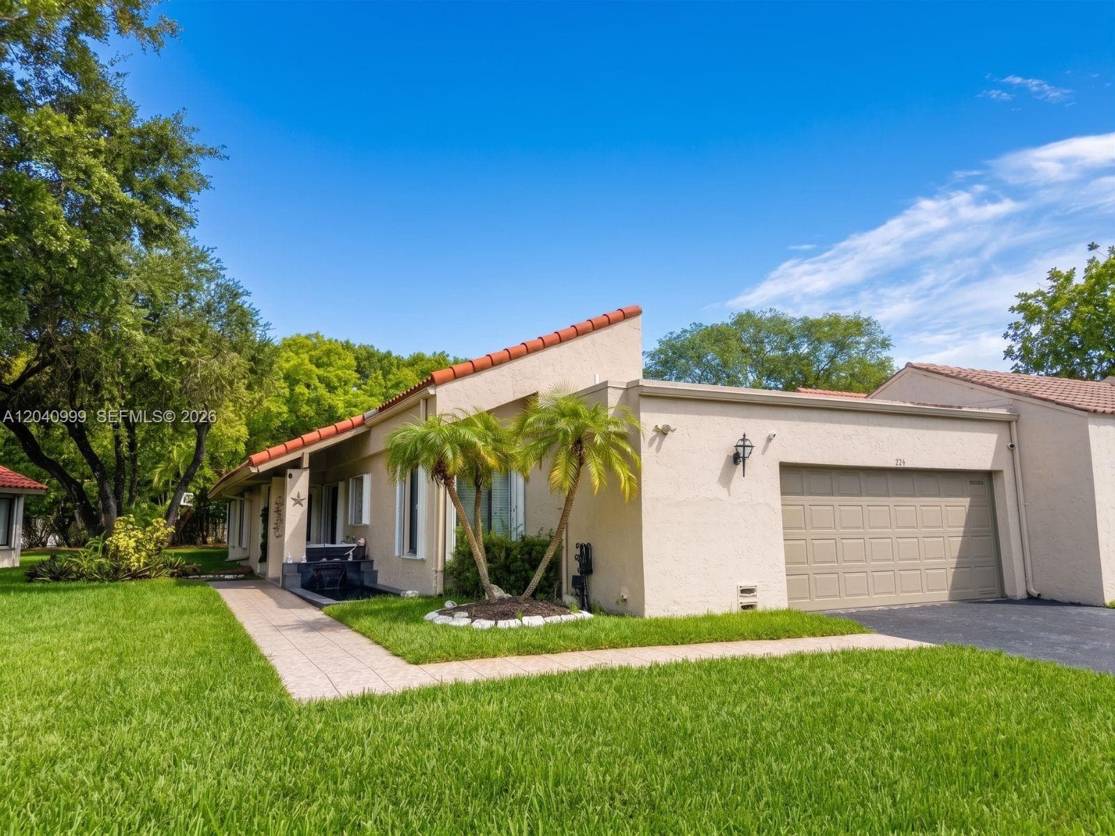 324 Patio Village Ter, Weston, FL 33326 photo 2