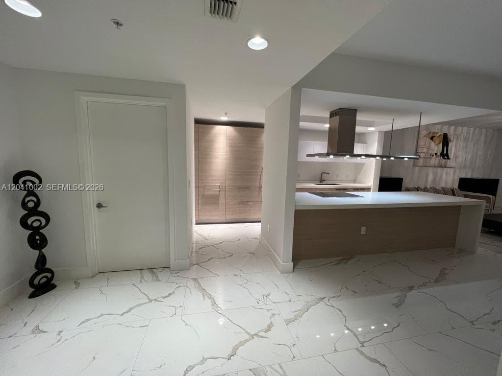 17301 Biscayne Blvd # 206, North Miami Beach, FL 33160 photo 5