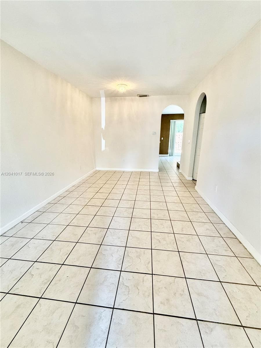 5770 NW 113th Pl # ., Doral, FL 33178 photo 2