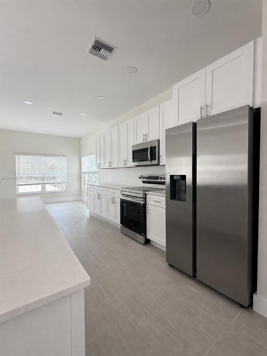 536 lincoln, Lake Placid, FL 33852 photo 2