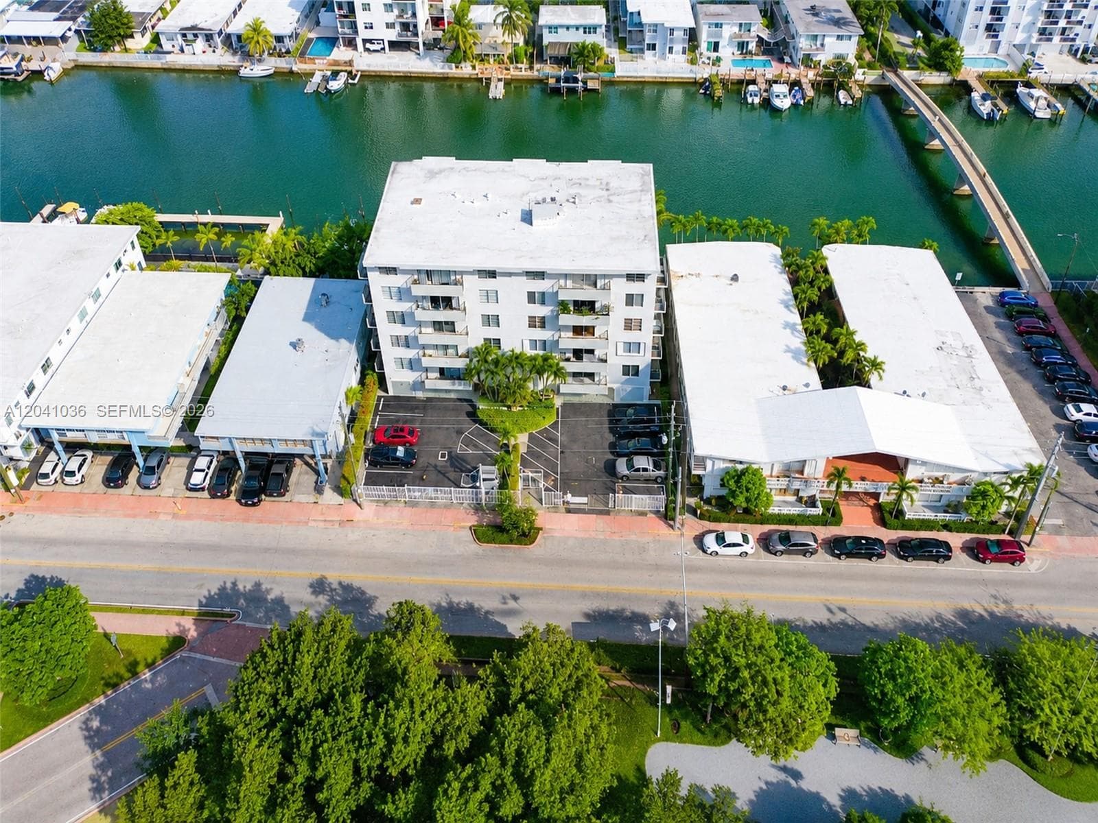 8024 Tatum Waterway Dr # 2B, Miami Beach, FL 33141 photo 3