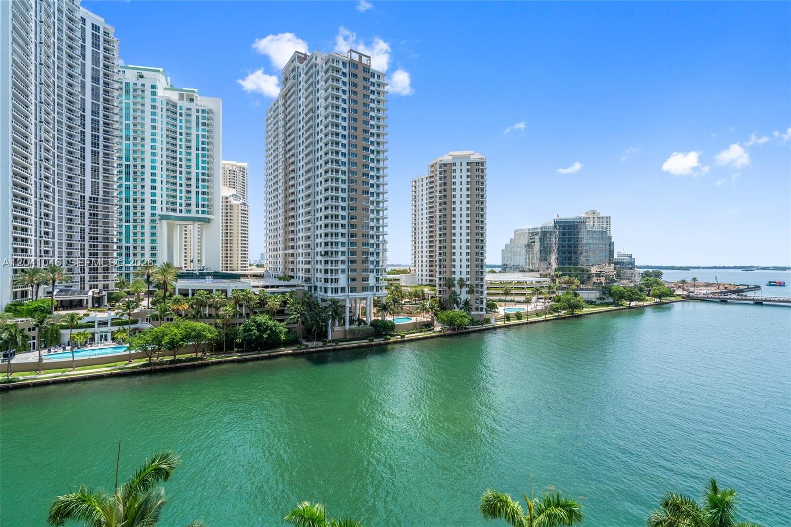 Icon Brickell Tower 2 photo 3