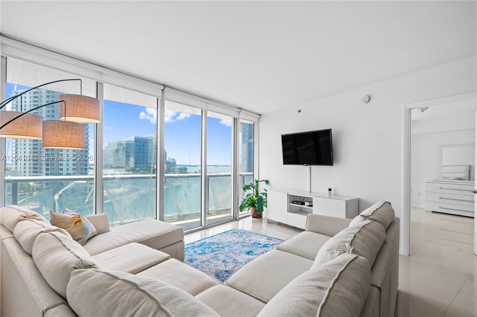 Icon Brickell Tower 2 photo 5