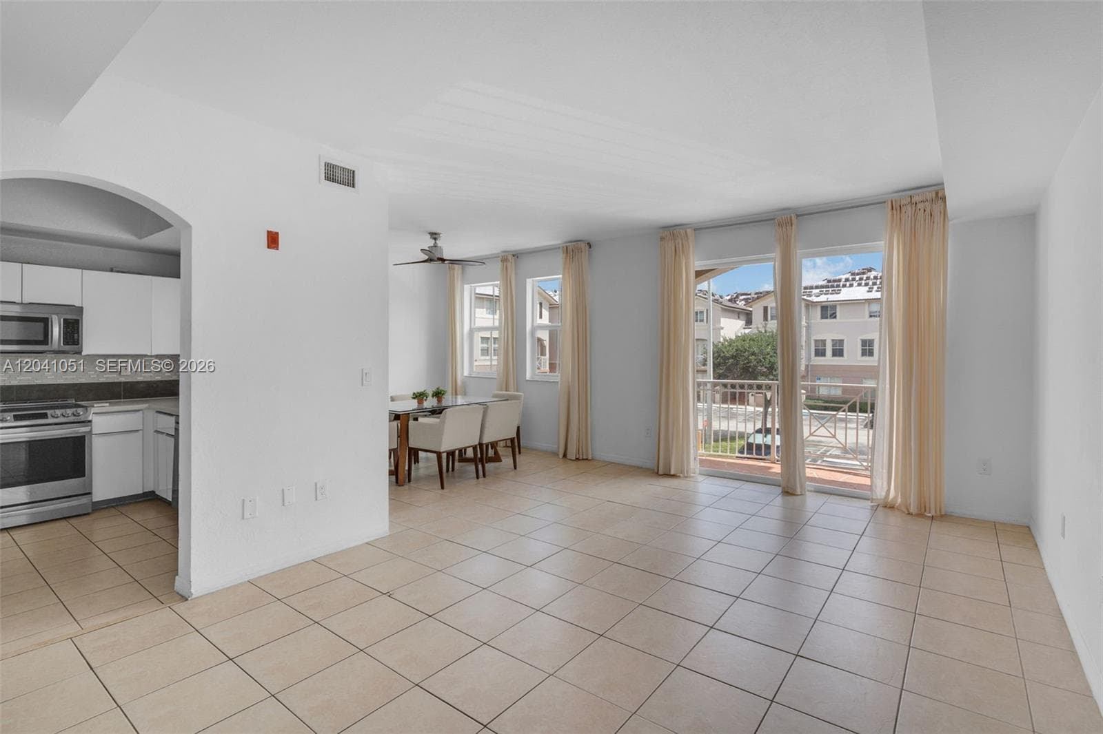 8826 W Flagler St # 203, Miami, FL 33174 photo 4