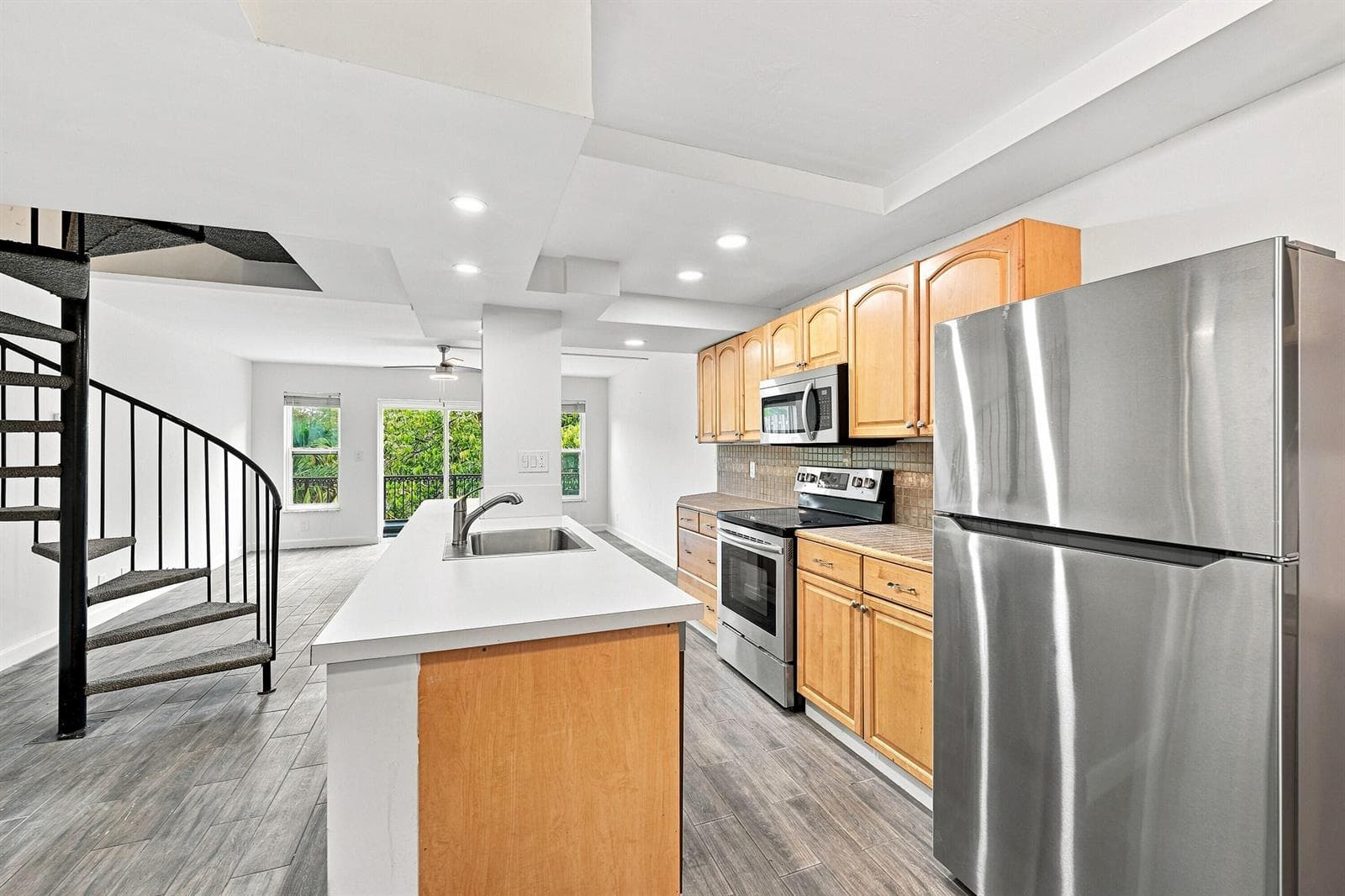 640 Tennis Club Drive # 307, Fort Lauderdale, FL 33311 photo 2
