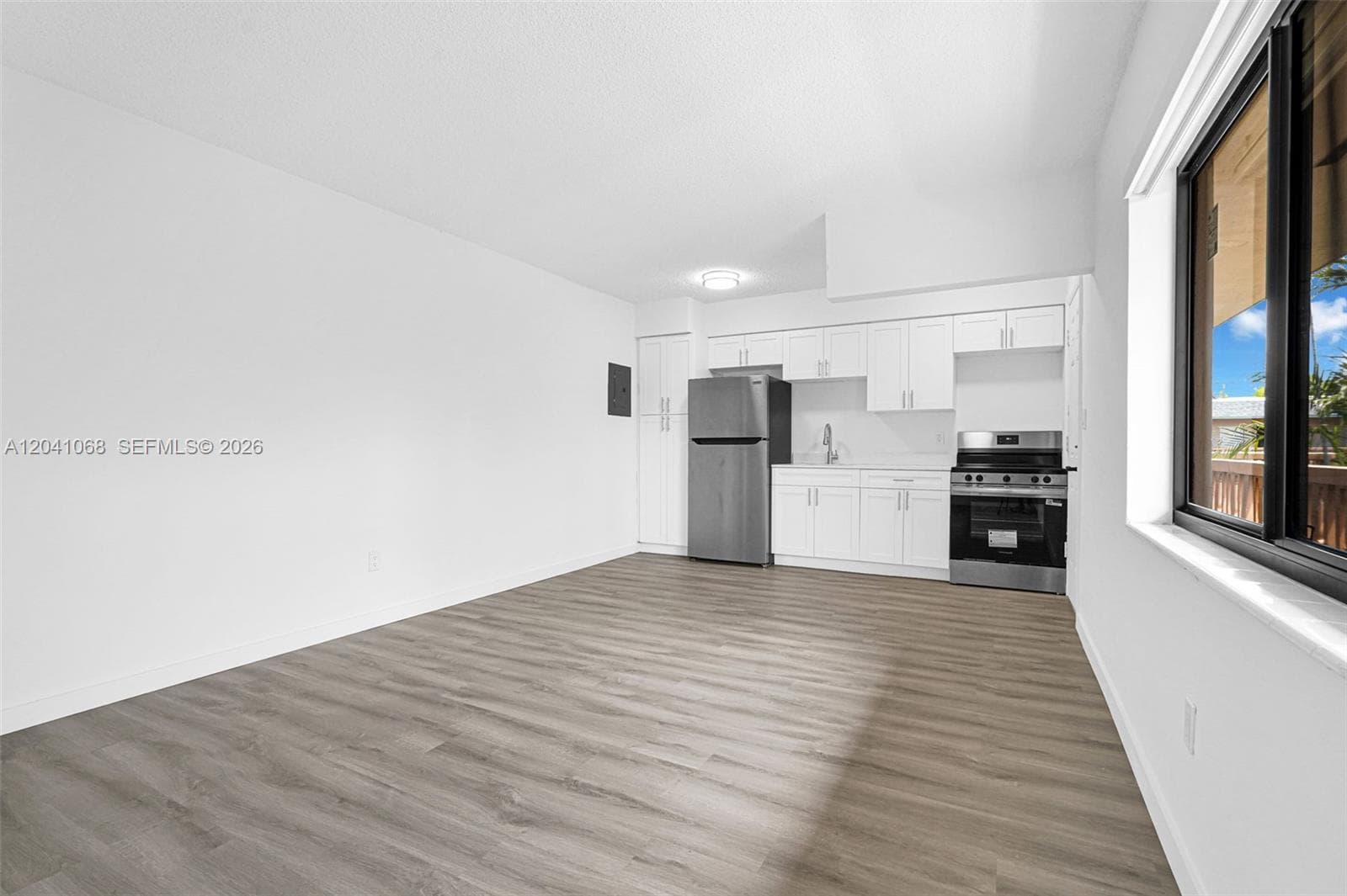 13210 Memorial Hwy # 205, North Miami, FL 33161 photo 4