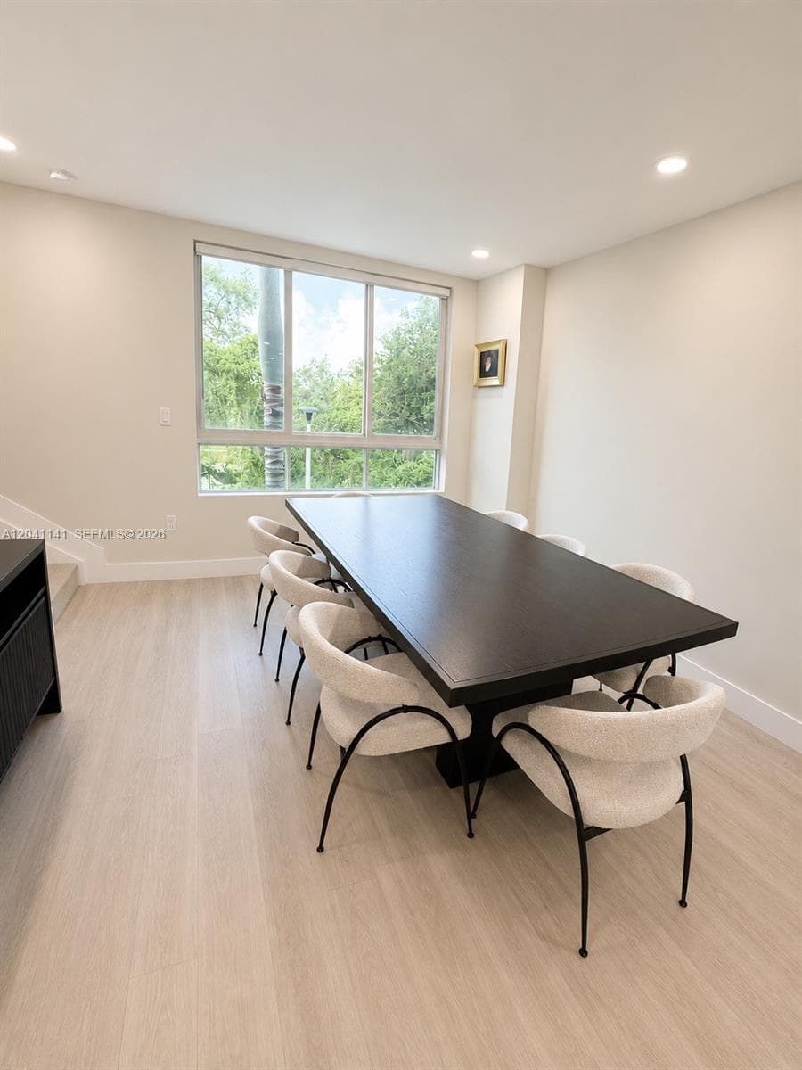 2505 NE 193rd St # 4211, Miami, FL 33180 photo 5