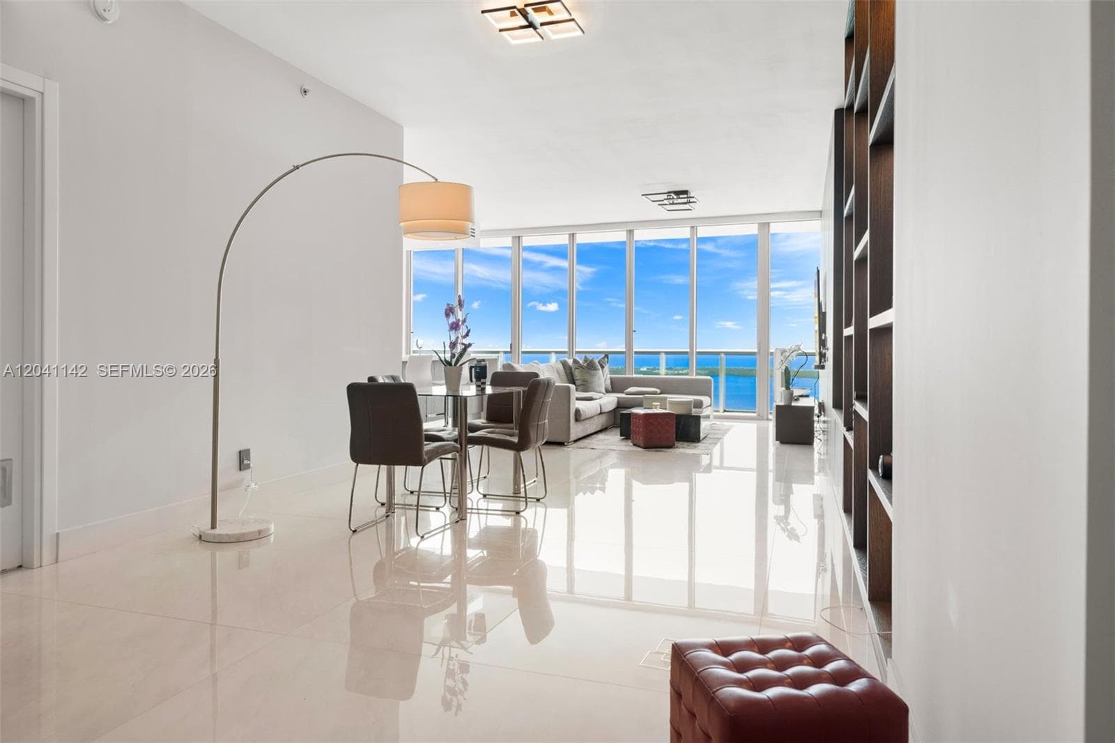 888 Biscayne Blvd # 5404, Miami, FL 33132 photo 2
