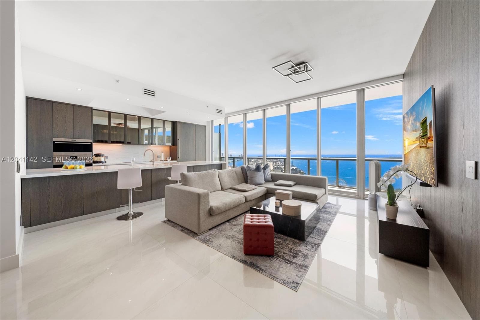 888 Biscayne Blvd # 5404, Miami, FL 33132 photo 3