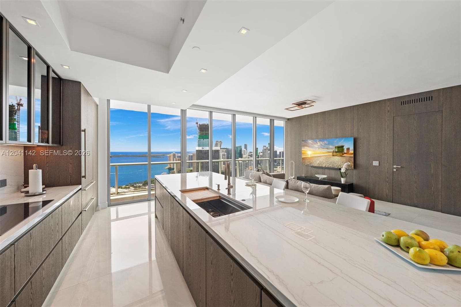 888 Biscayne Blvd # 5404, Miami, FL 33132 photo 4
