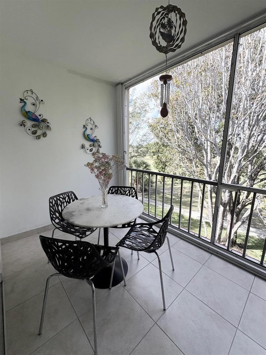1055 Country Club Drive # 404, Margate, FL 33063 photo 4