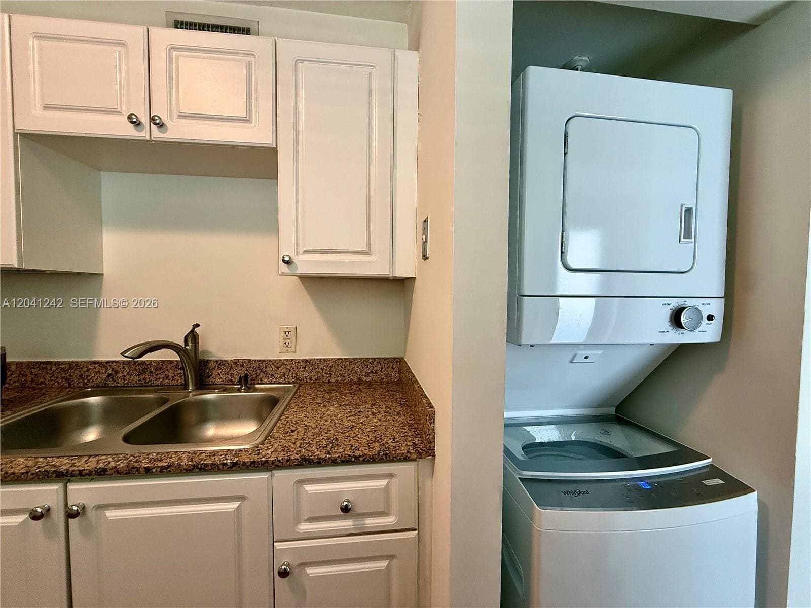 7800 Collins Ave # 407, Miami Beach, FL 33141 photo 3