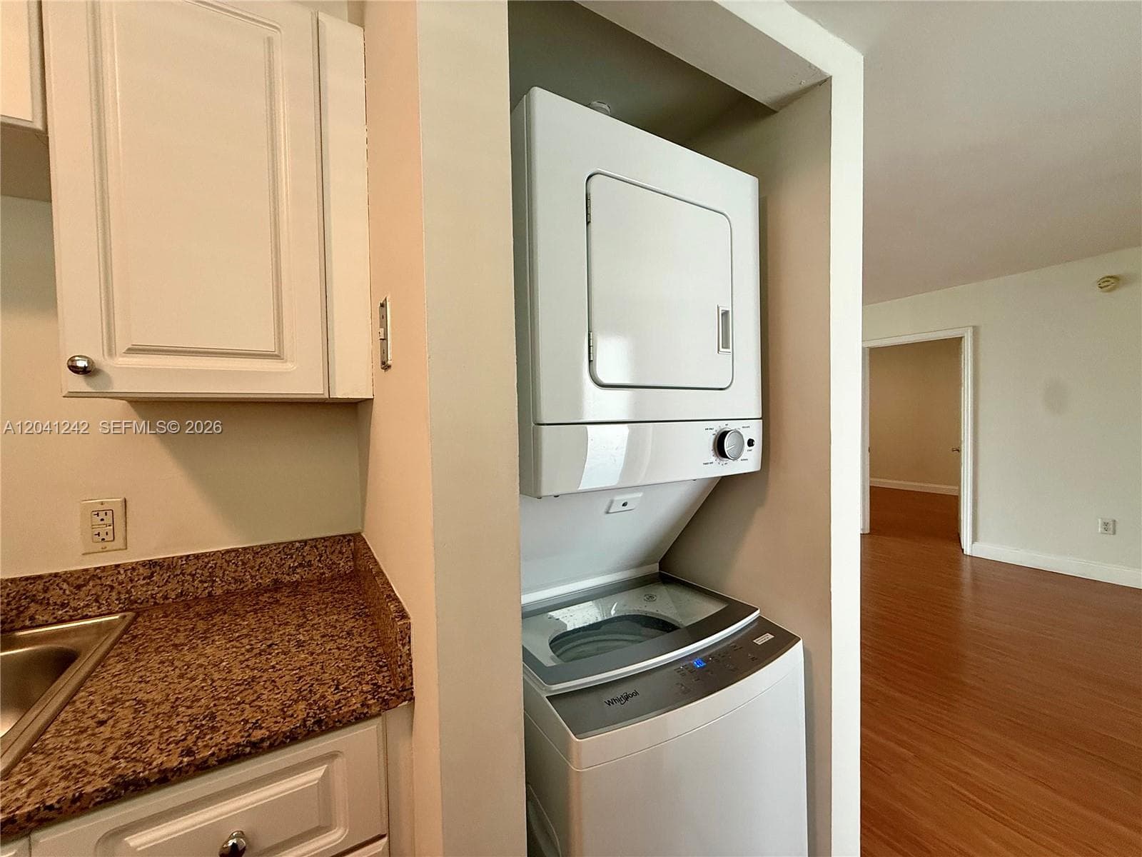 7800 Collins Ave # 407, Miami Beach, FL 33141 photo 4