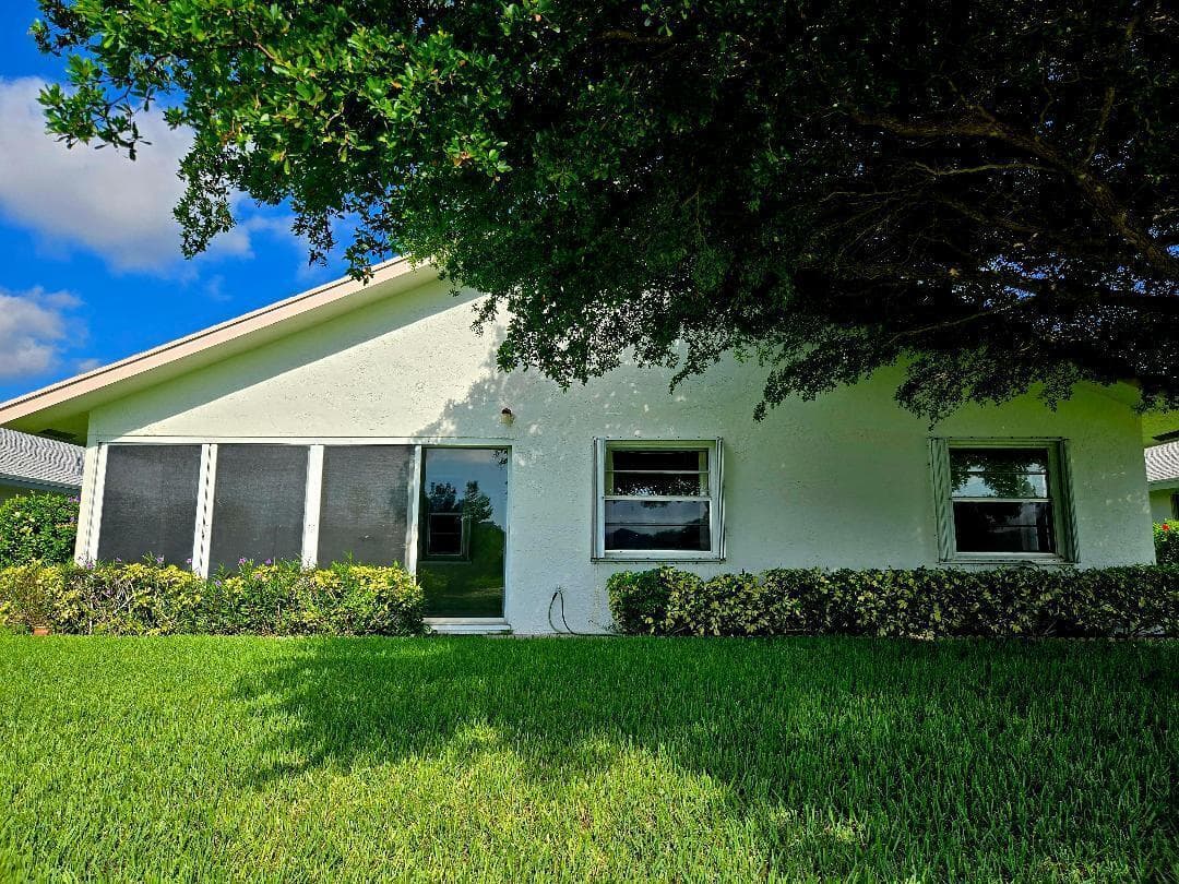 5415 Crystal Anne Drive, West Palm Beach, FL 33417 photo 3