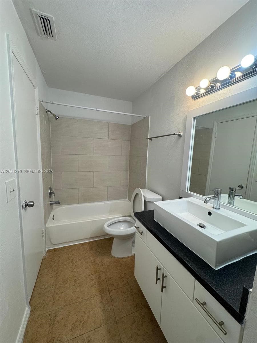 3400 N Pinewalk Dr N # 924, Margate, FL 33063 photo 5