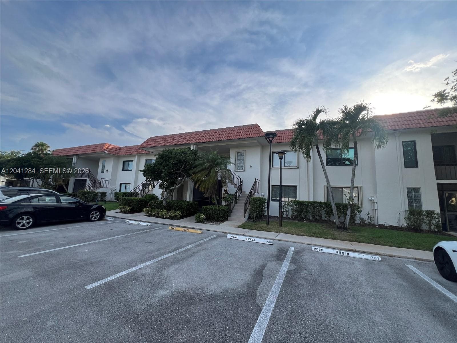 379 Lakeview Dr # 205, Weston, FL 33326 photo 3