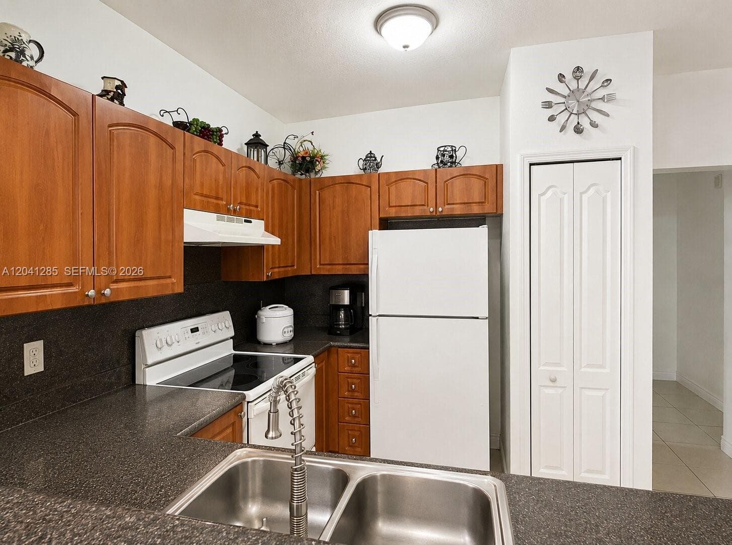 7250 NW 177th St # 200-16, Hialeah, FL 33015 photo 4