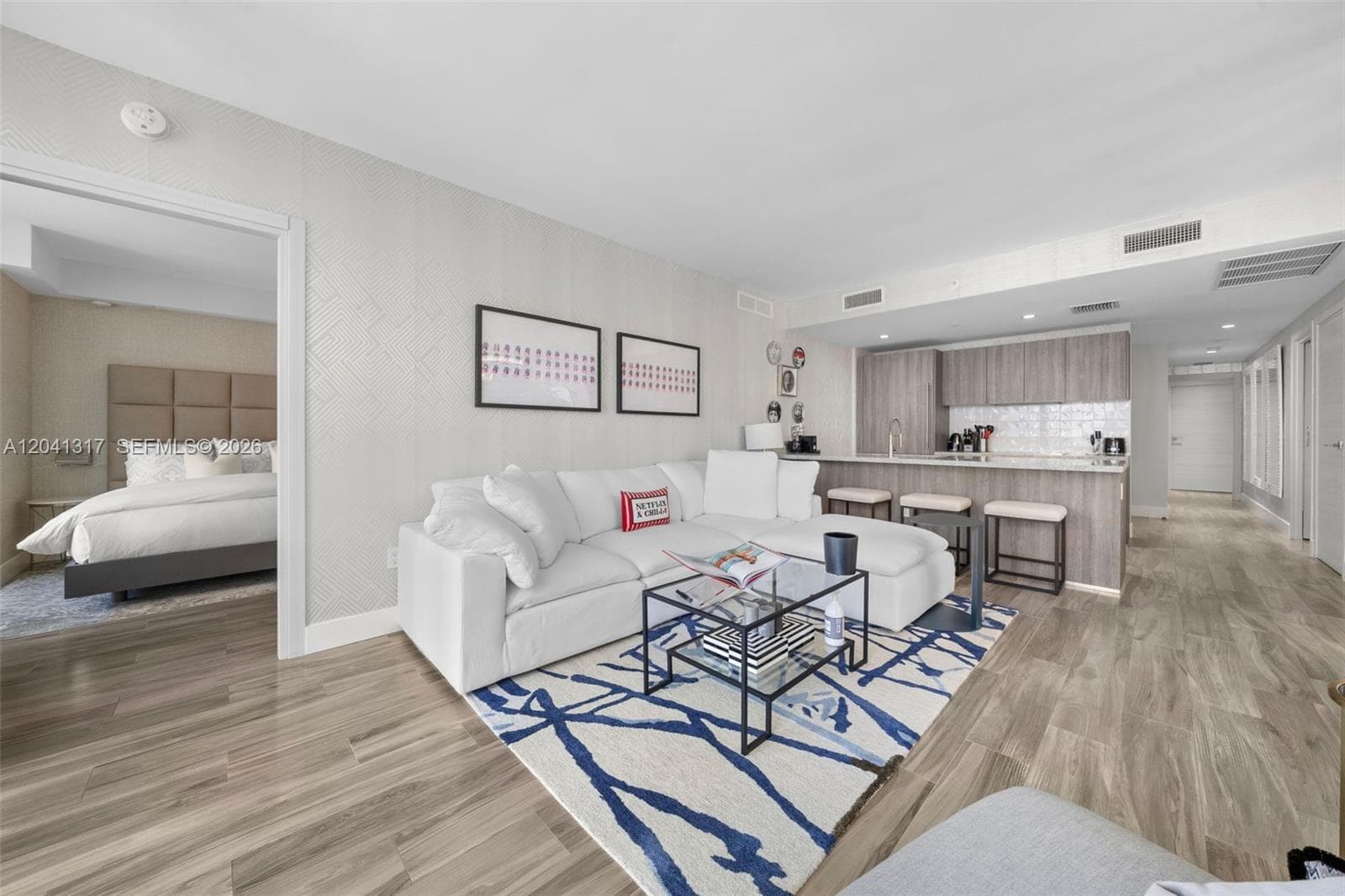 801 S Miami Ave # 1604, Miami, FL 33130 photo 2