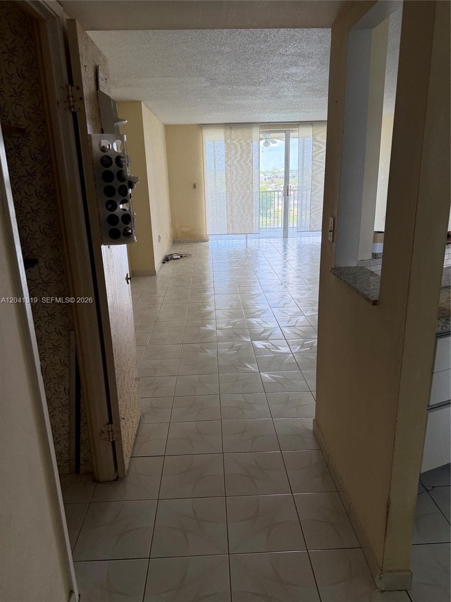 1750 NE 191st St # 627-4, Miami, FL 33179 photo 2