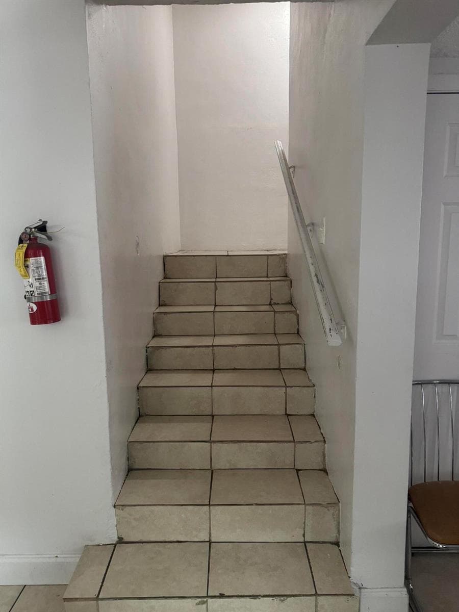 910 N F Street, FL 33460 photo 4