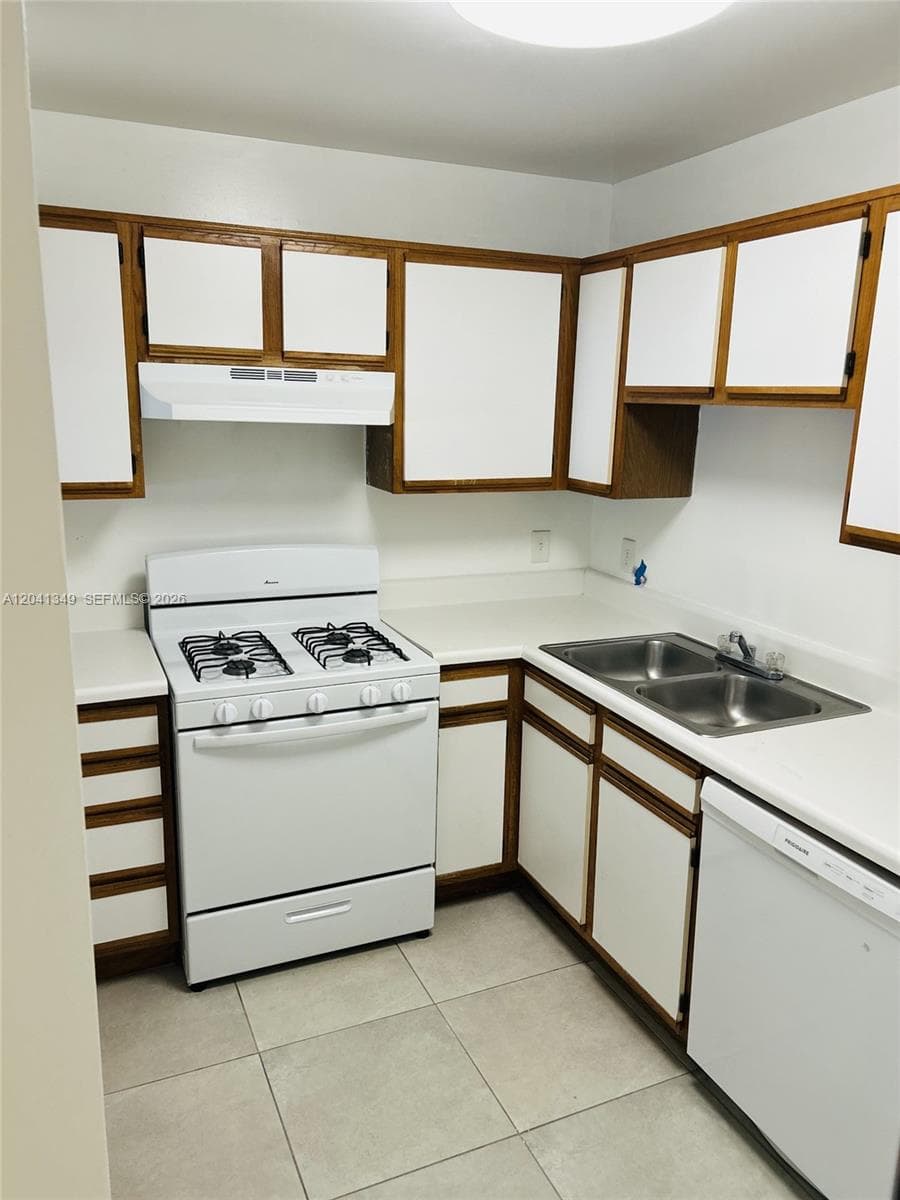 15325 SW 106th Ter # 614, Miami, FL 33196 photo 5