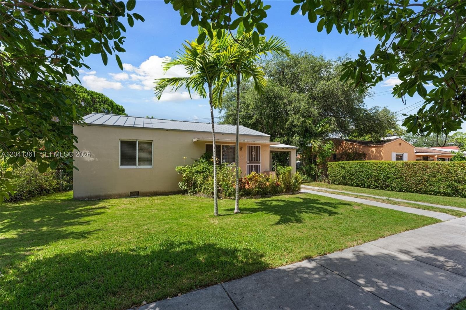 2750 NW 4th St, Miami, FL 33125 photo 5