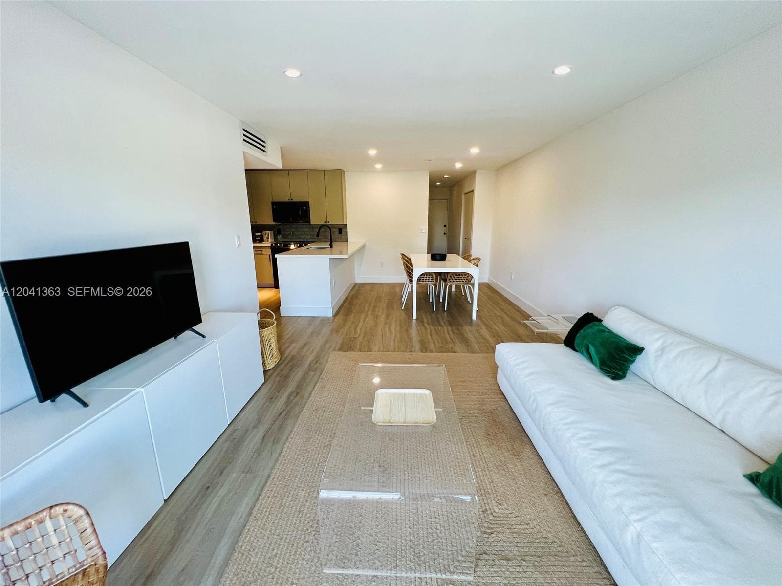 1900 Meridian Ave # 306, Miami Beach, FL 33139 photo 4