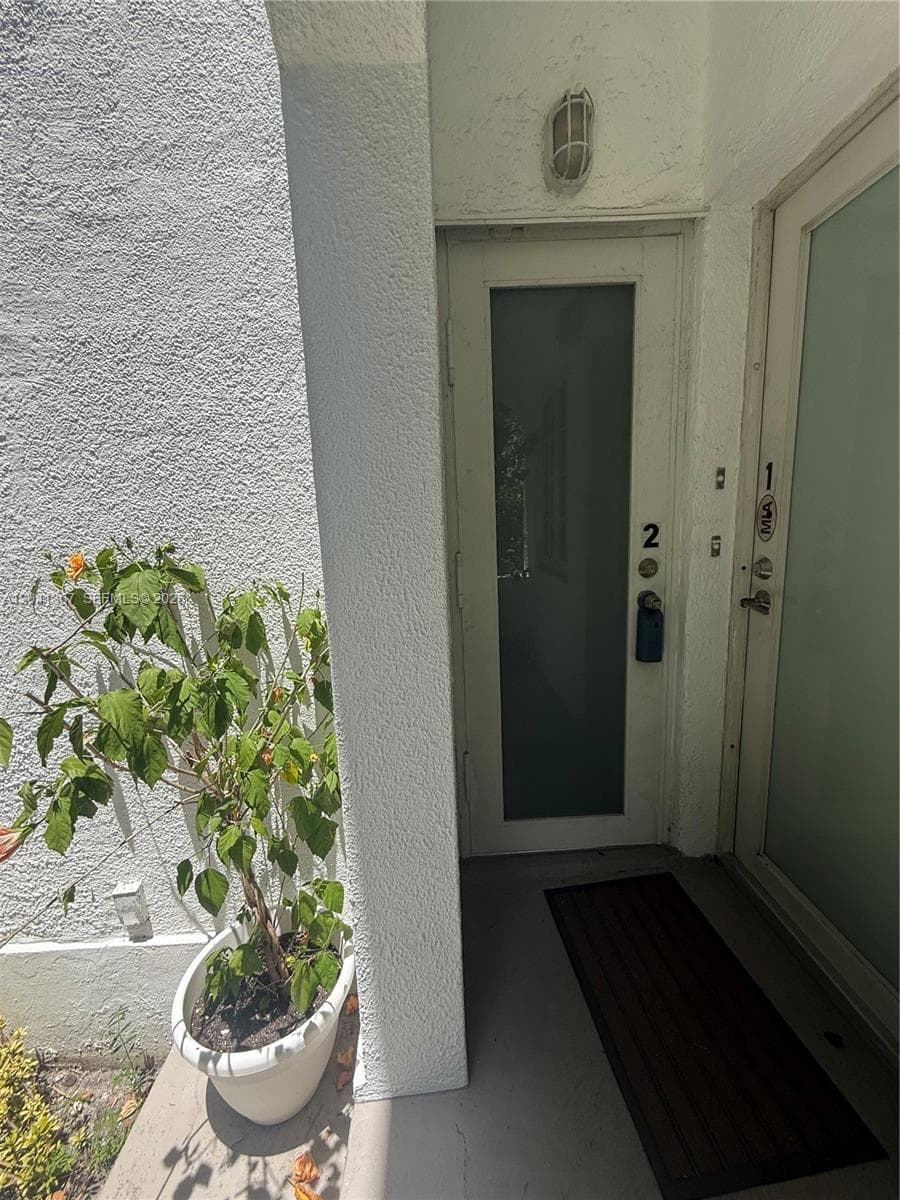 912 Euclid Ave, Miami Beach, FL 33139 photo 4