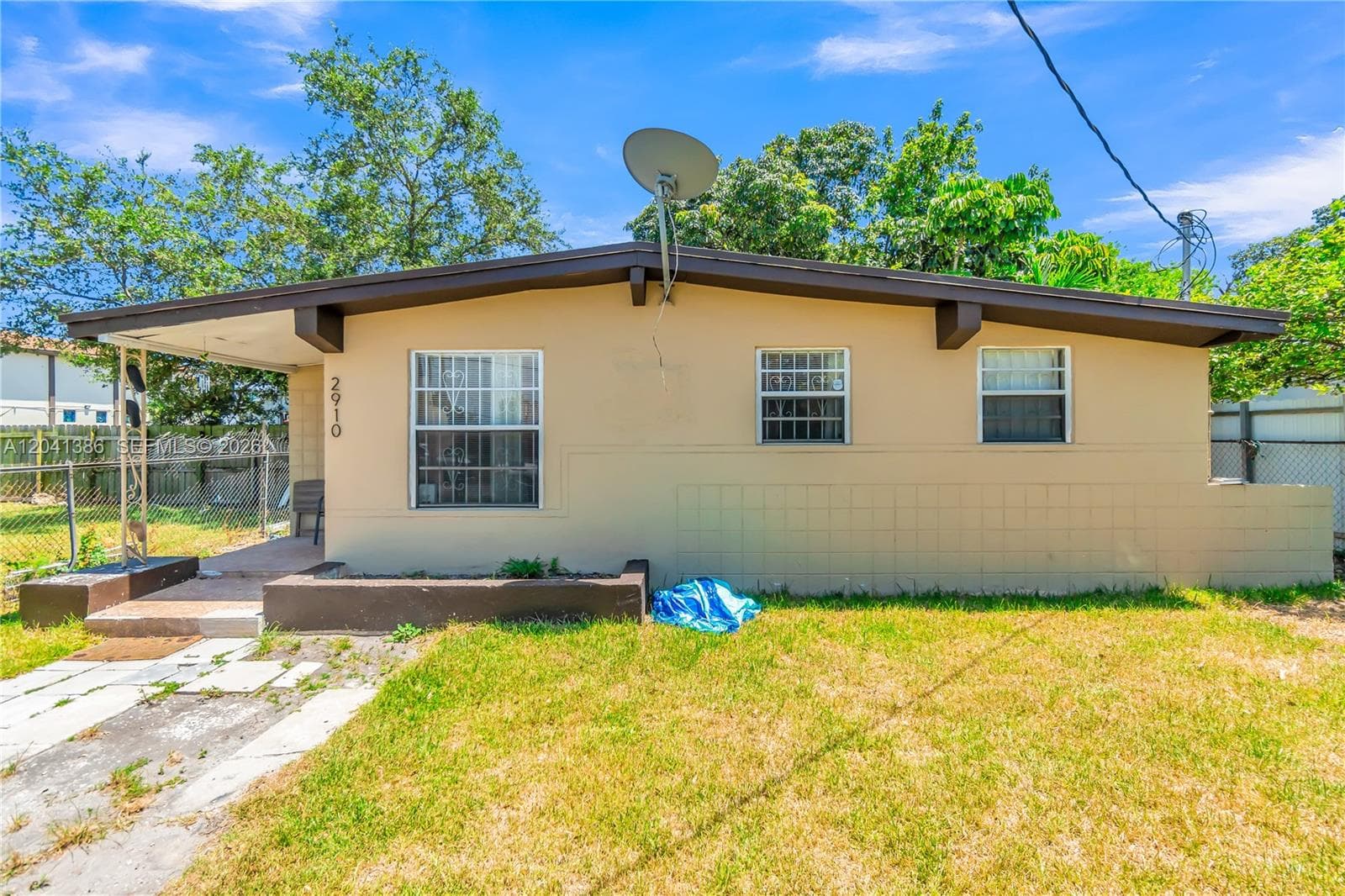 2910 NW 47th St, Miami, FL 33142 photo 2