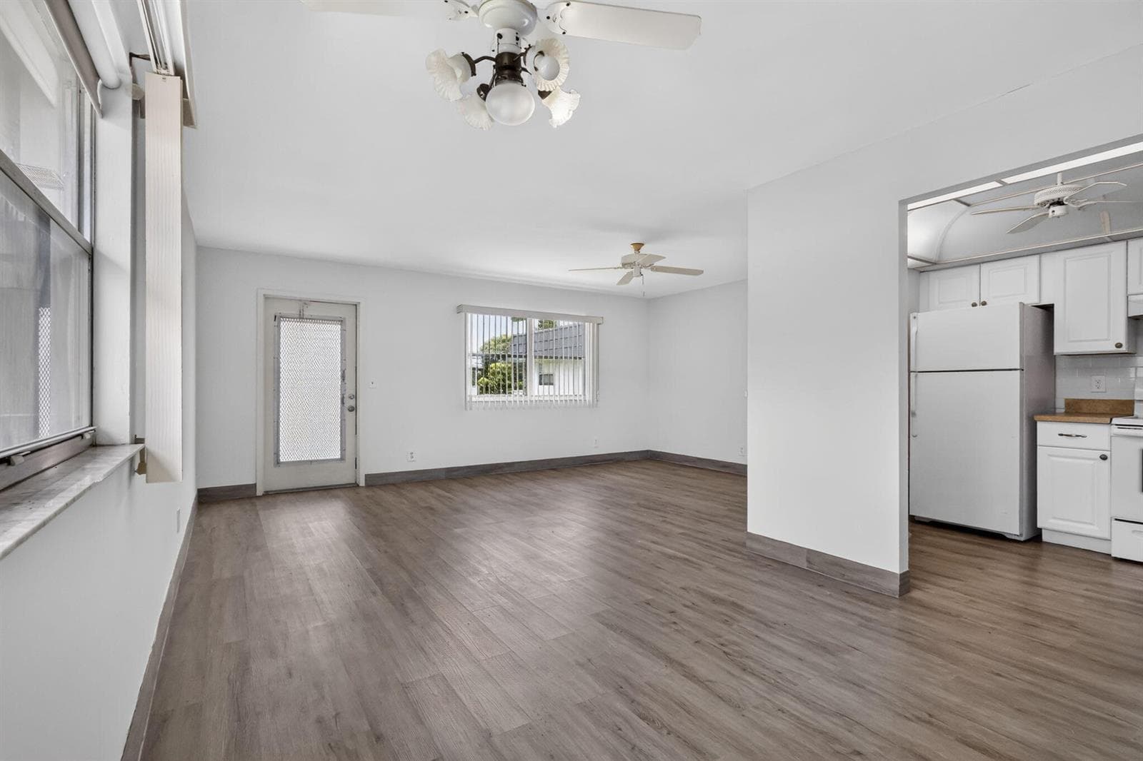 654 Saxony N, Delray Beach, FL 33446 photo 5