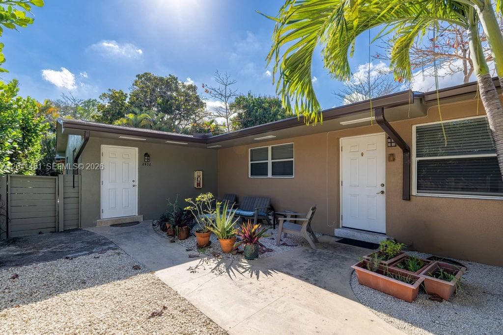 2470 NE 182nd Ter # 1, North Miami Beach, FL 33160 photo 2