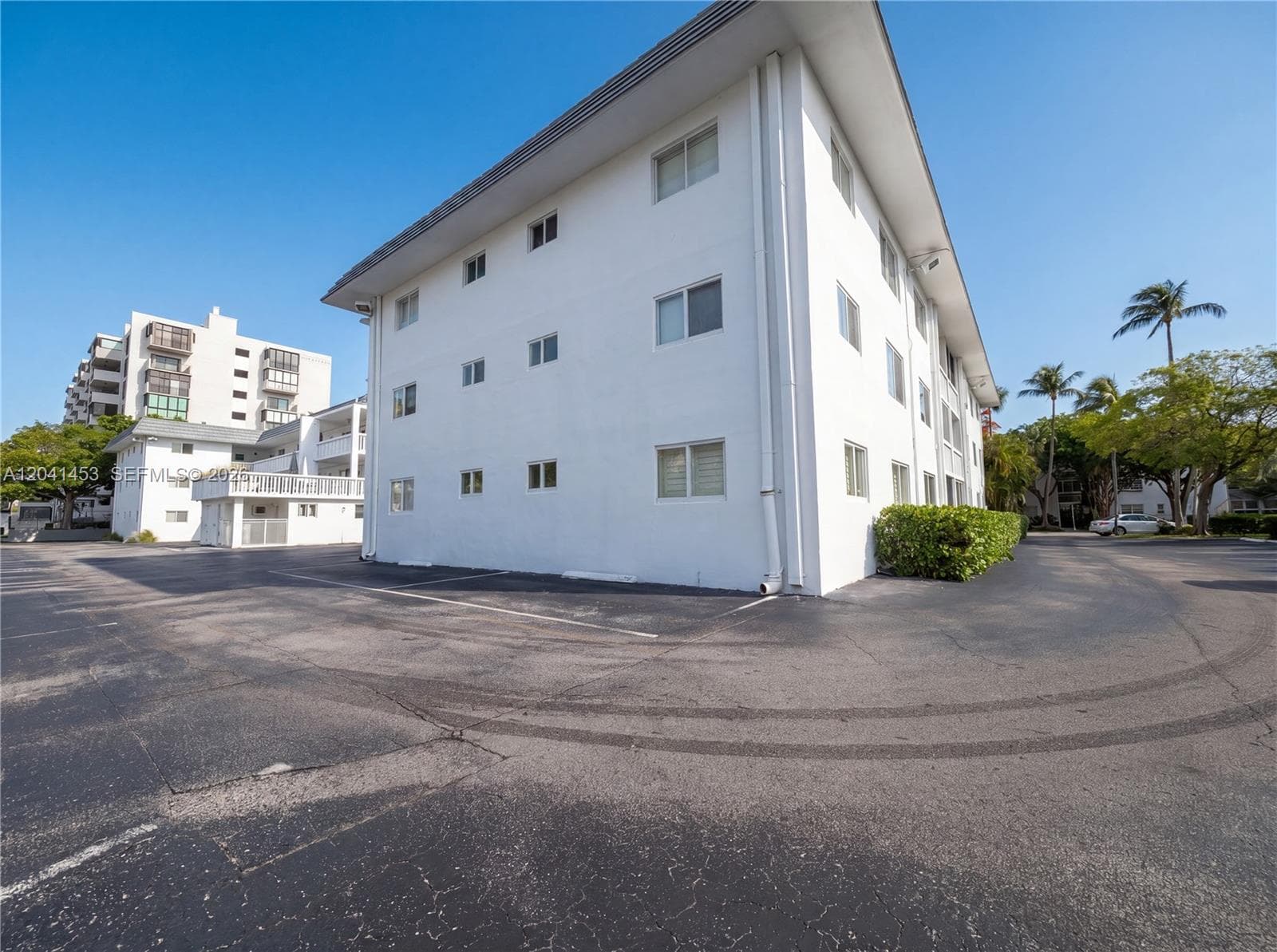 200 Galen Dr # 202, Key Biscayne, FL 33149 photo 5