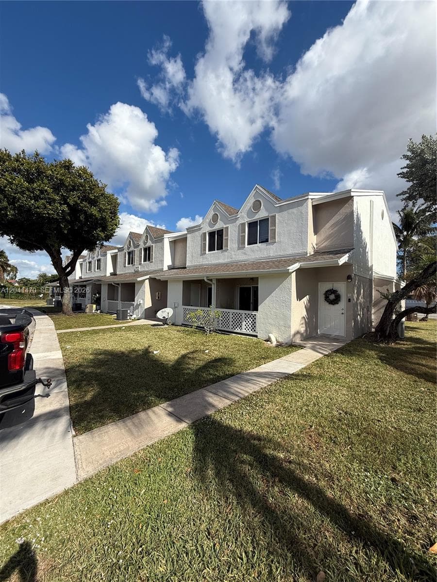 17515 NW 67th Ct # G-22, Hialeah, FL 33015 photo 2