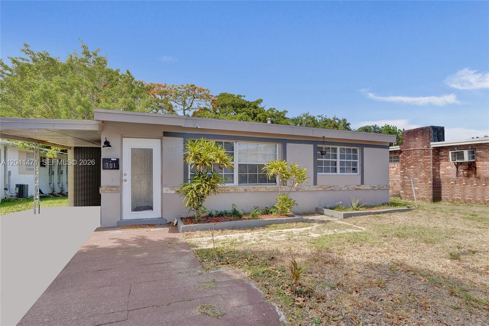 701 SW 7th St, Pompano Beach, FL 33060 photo 2