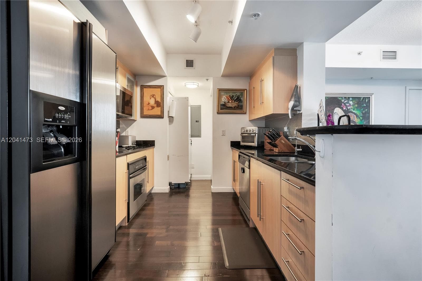 325 S Biscayne Blvd # 3921, Miami, FL 33131 photo 3