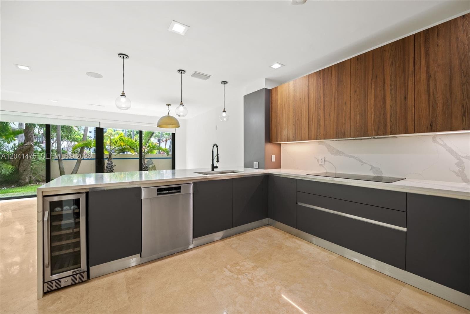 21387 Marina Cove Cir # 12-F, Aventura, FL 33180 photo 2