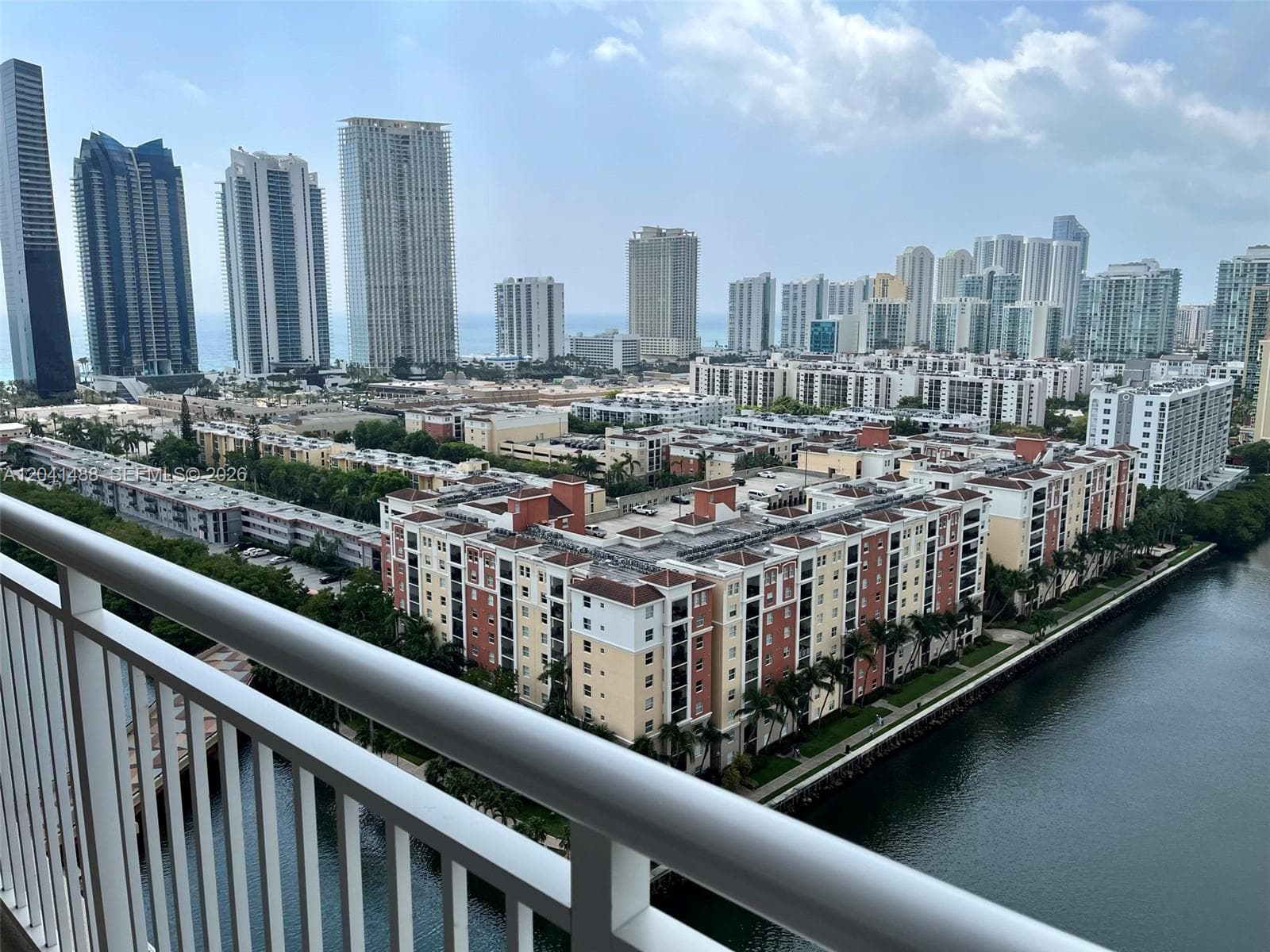 250 174th St # 2301, Sunny Isles Beach, FL 33160 photo 2