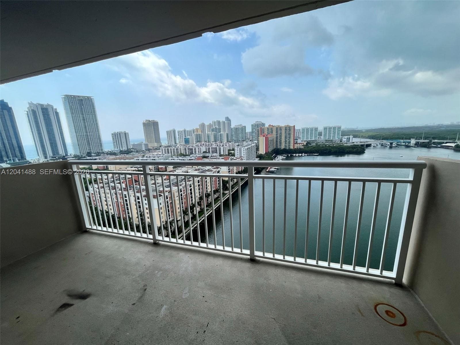 250 174th St # 2301, Sunny Isles Beach, FL 33160 photo 3
