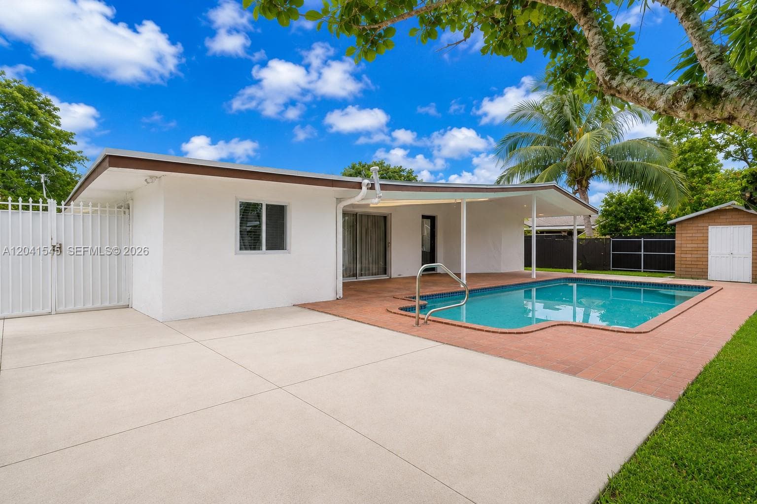 18670 Belview Dr, Cutler Bay, FL 33157 photo 2