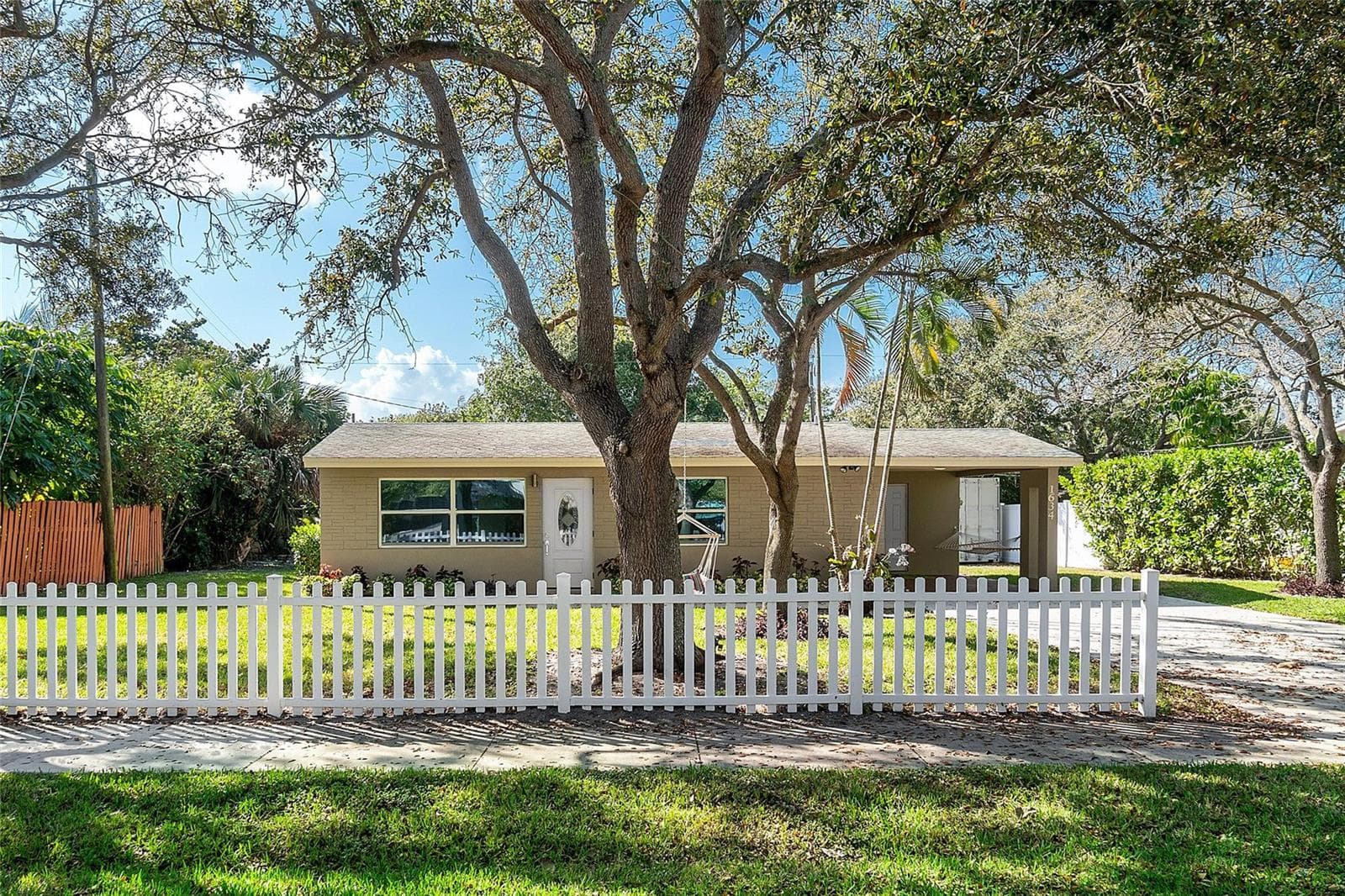 1634 NE 3rd Avenue, Delray Beach, FL 33444 photo 3