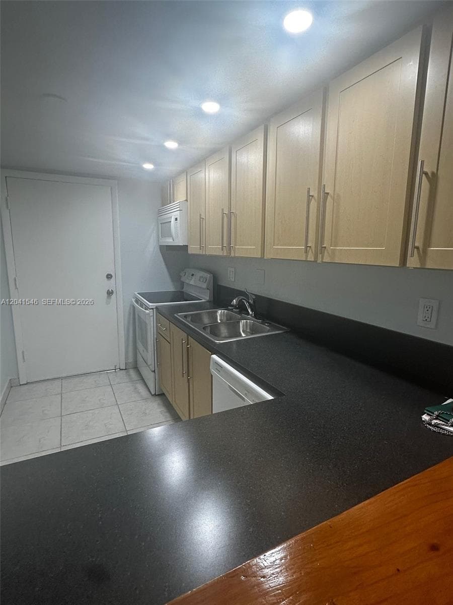 8101 SW 73rd Ave # 09, Miami, FL 33143 photo 5