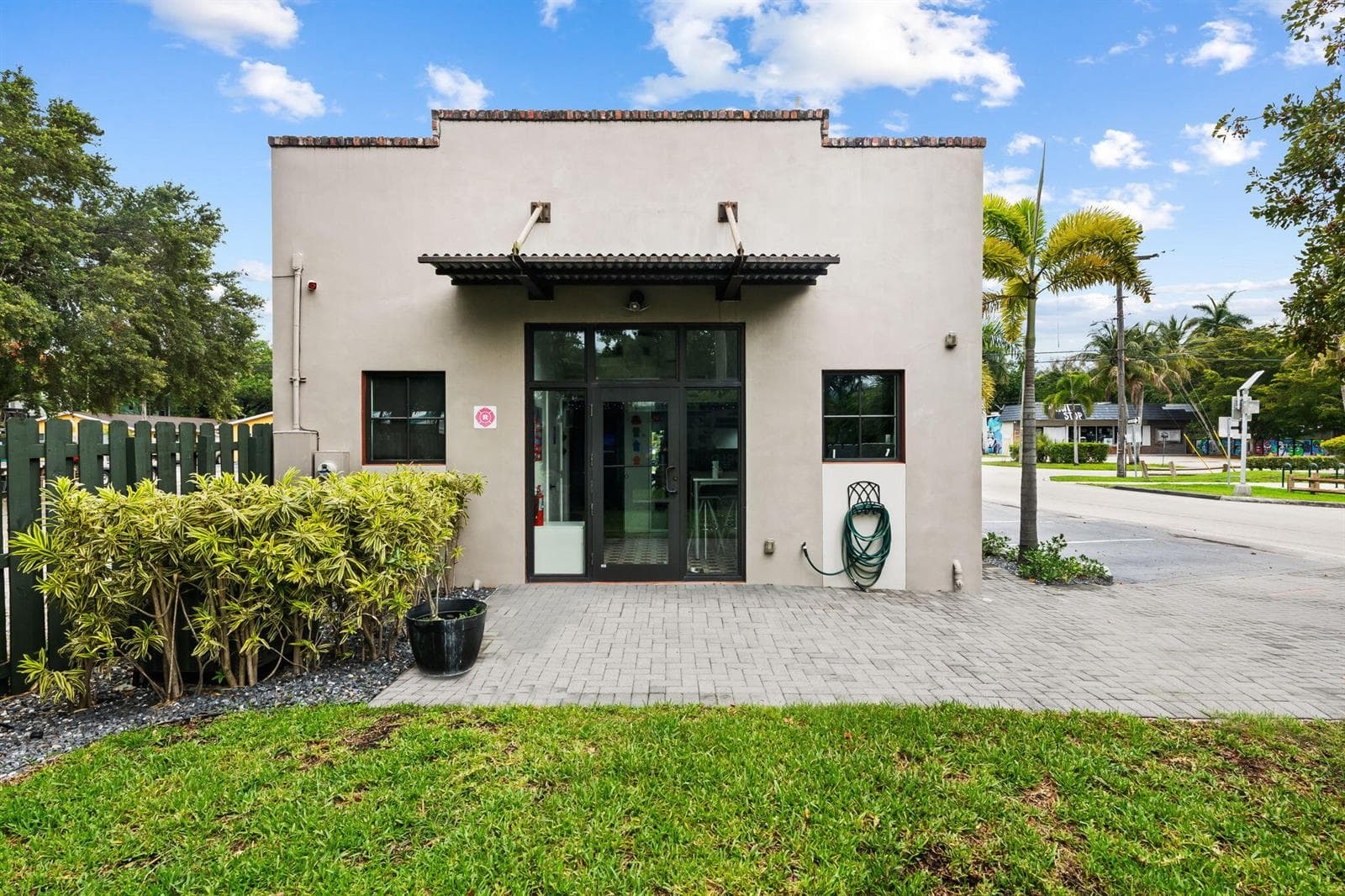 602 SW 12th Avenue, Fort Lauderdale, FL 33312 photo 4