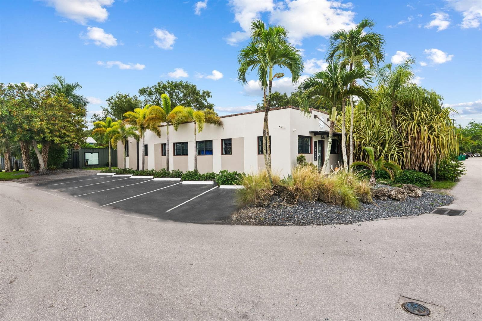 602 SW 12th Avenue, Fort Lauderdale, FL 33312 photo 2
