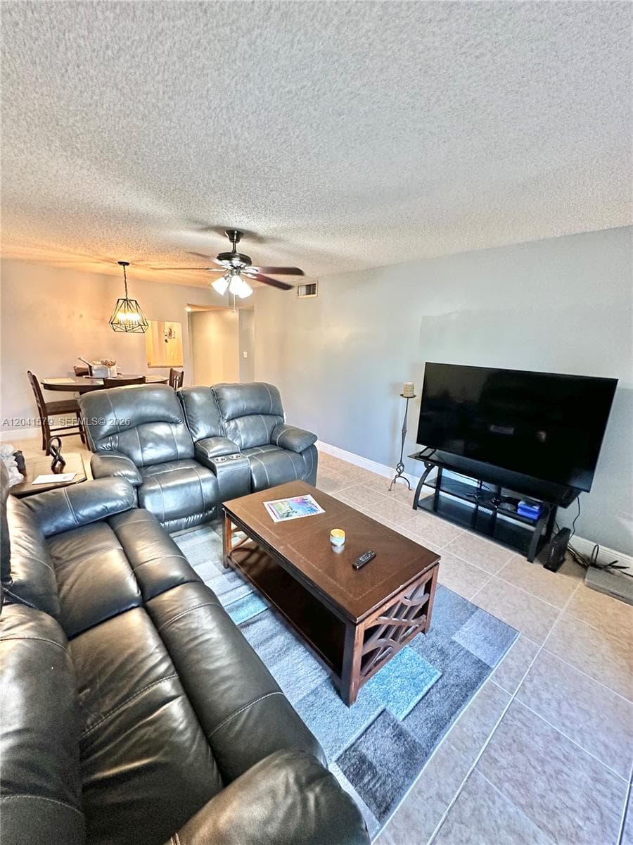 7561 NW 16th St # 2208, Plantation, FL 33313 photo 2