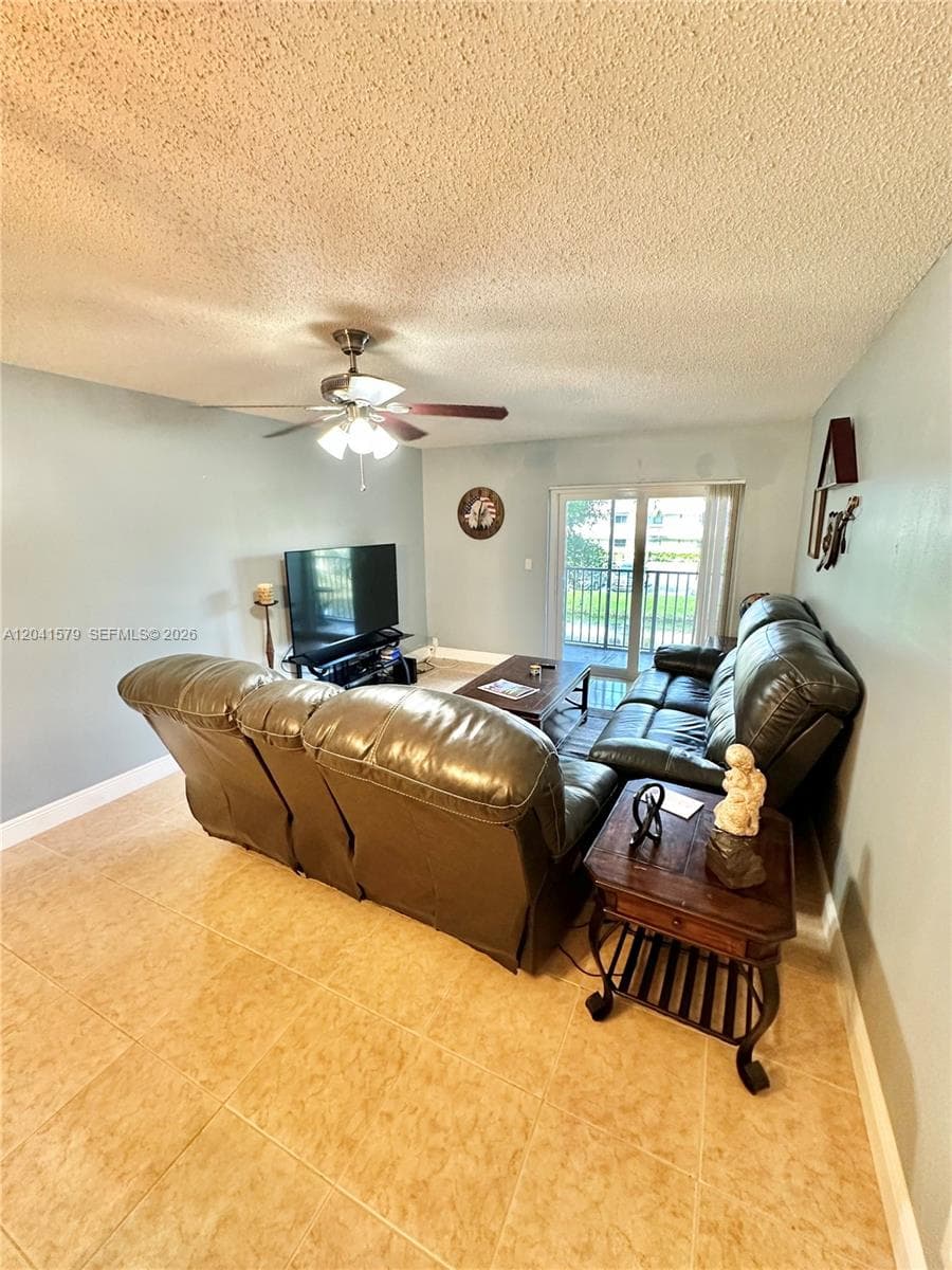 7561 NW 16th St # 2208, Plantation, FL 33313 photo 3