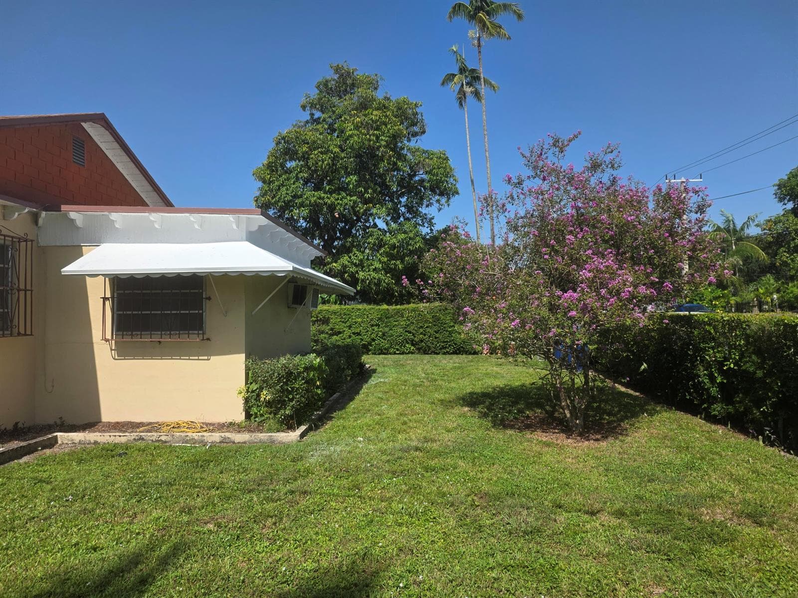 2466 NW 91st Street, Miami, FL 33147 photo 2